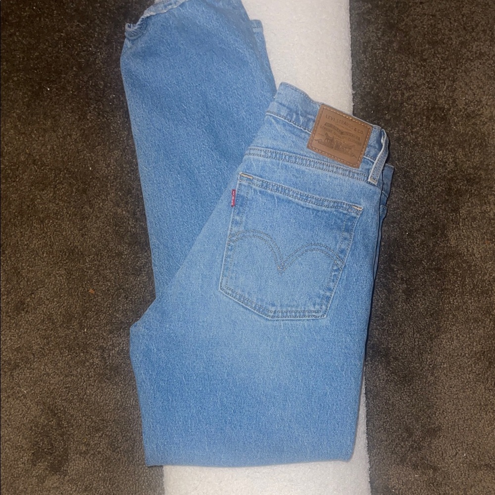Levi's Light Blue Wedgie straight Jean - Picture 3 of 7